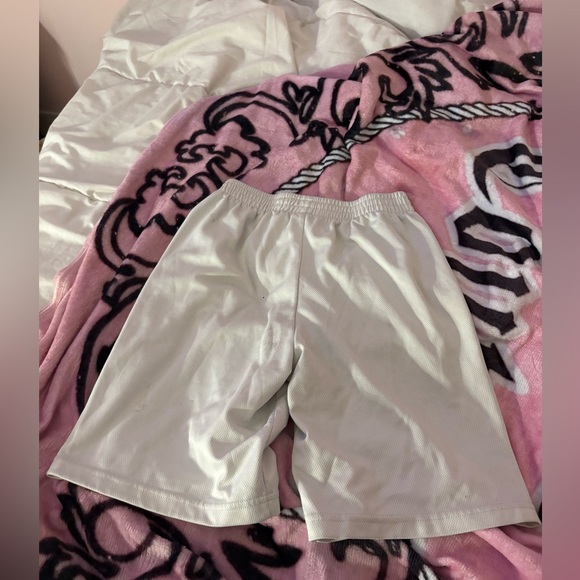 Jordan: Athletic Shorts - Picture 2 of 3